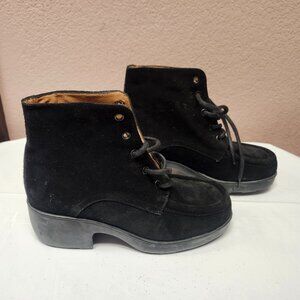 NEW enzo angiolini Black leather booties